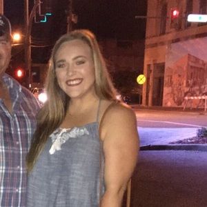 Meet your Posher, Alexis